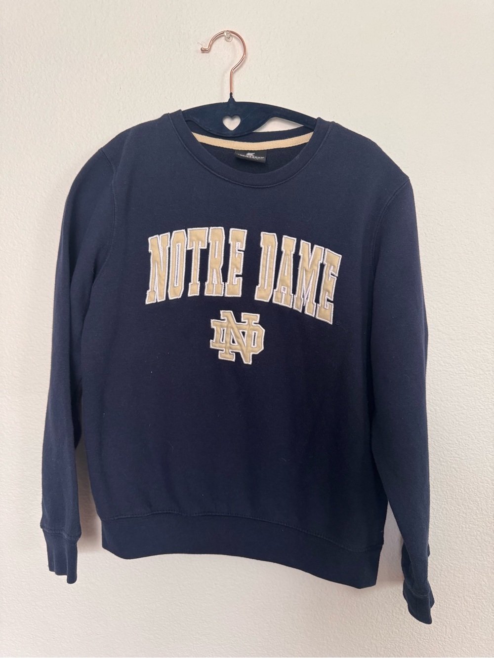 Colosseum Navy and Cream Youth Crewneck Notre Dame Sweatshirt